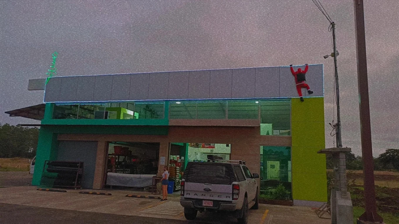 Exterior de la clínica Agroveterinaria Río Frío