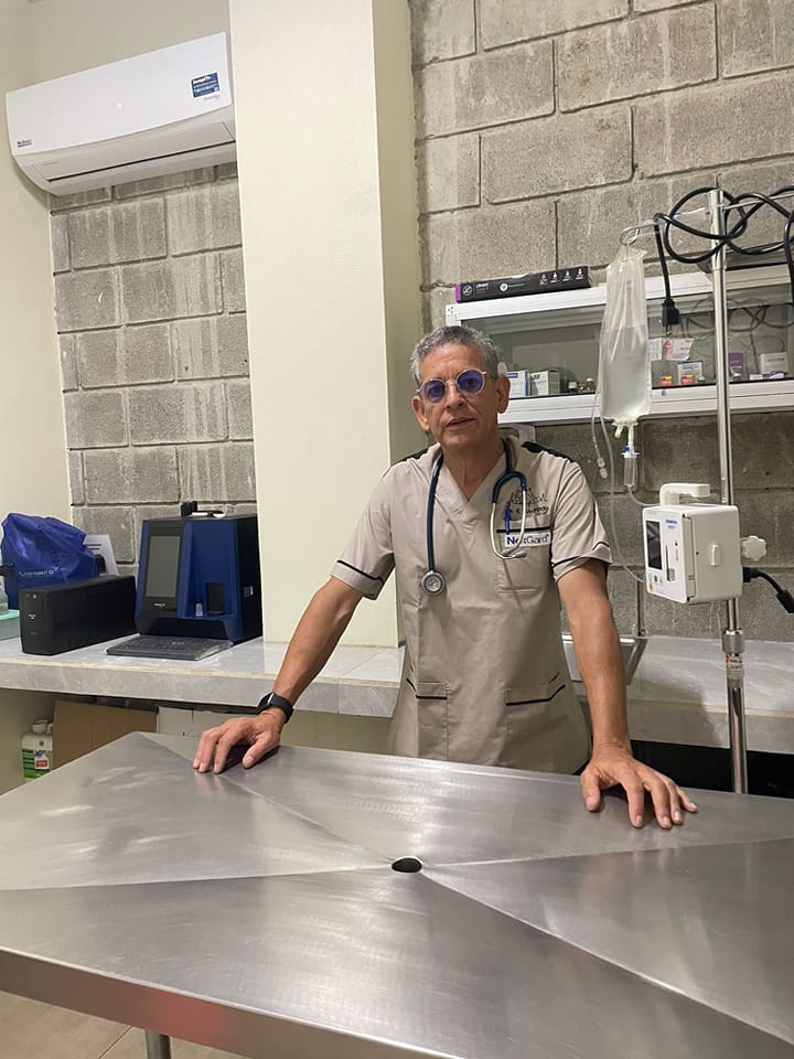 Foto del Dr. Juan Ejemplo